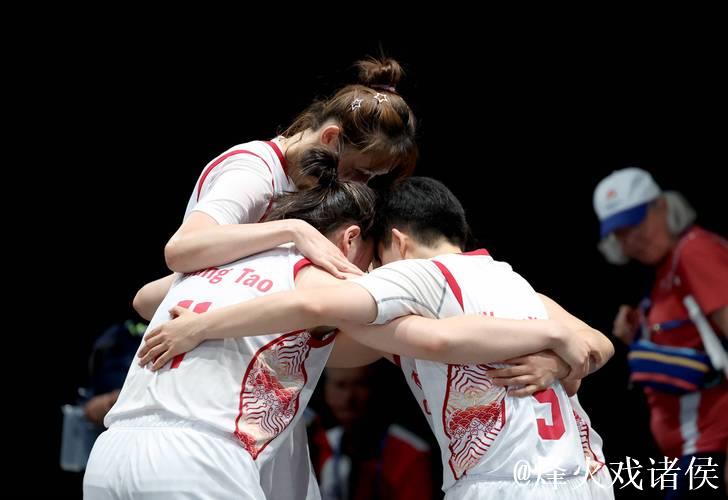 中国女队三人晋级决赛